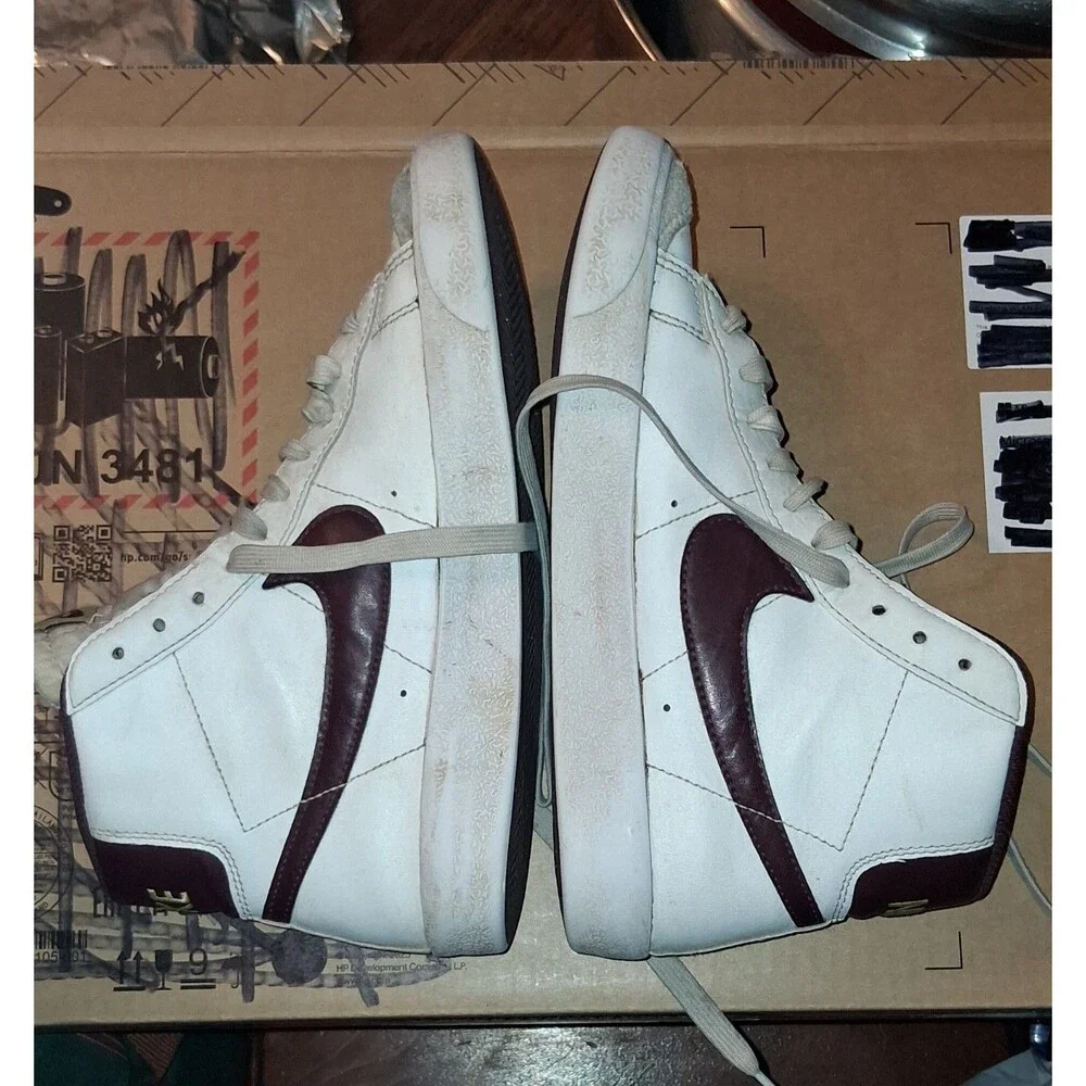 Youth Size 5Y Nike Blazer Mid '77 in White/Maroon